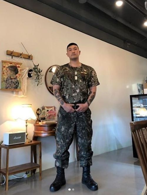 사진=던밀스 인스타그램